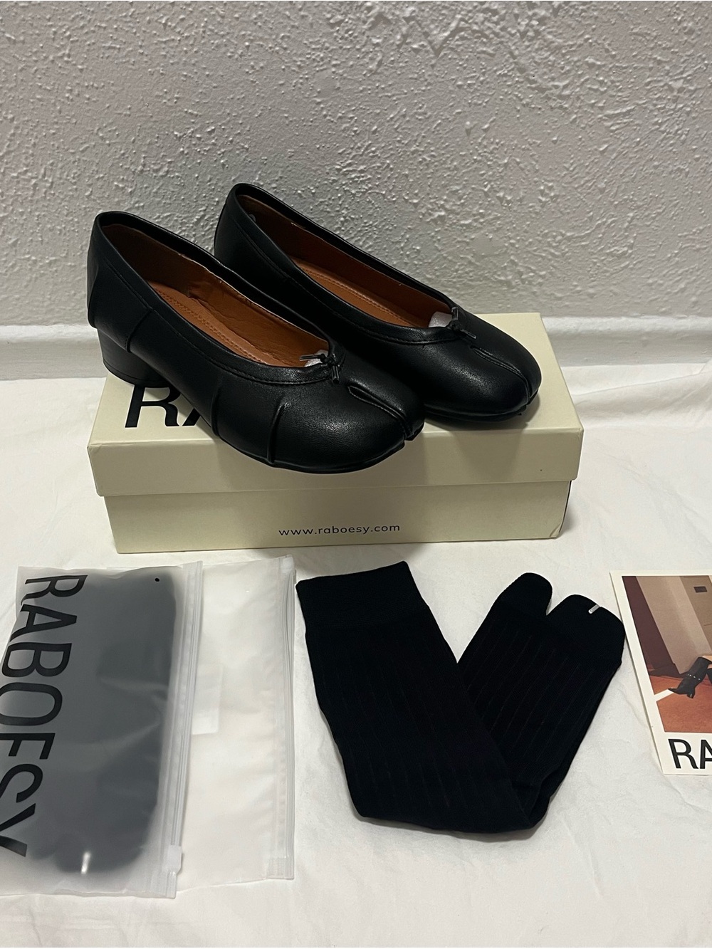 Women's Black Split-Toe Ballet Flats